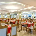 Dream World & Hotel 5*