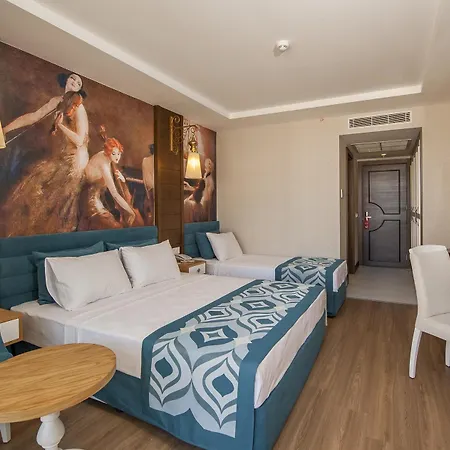 Dream World & 5* Side