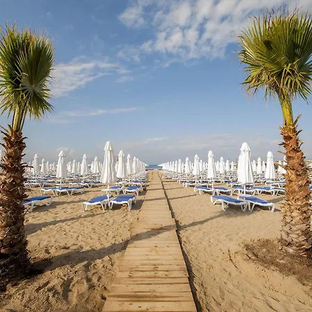 Dream World & Hotel Sidé