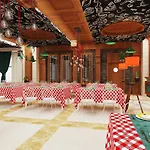Hotel Dream World &