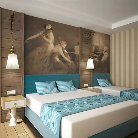 Dream World & Hotell Side
